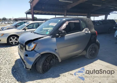 2016 Smart Fortwo из США, поврежденный, VIN WMEFJ5DA5GK069001